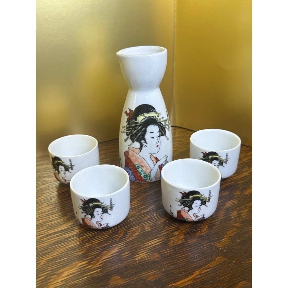 Vintage 5-Piece Japanese Porcelain Geisha Sake Set - Decanter & 4 Cups